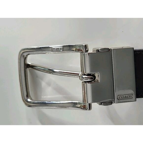 COACH reversible Signature embossed leather dress belt Harness brown 35-39 in - Picture 3 of 8